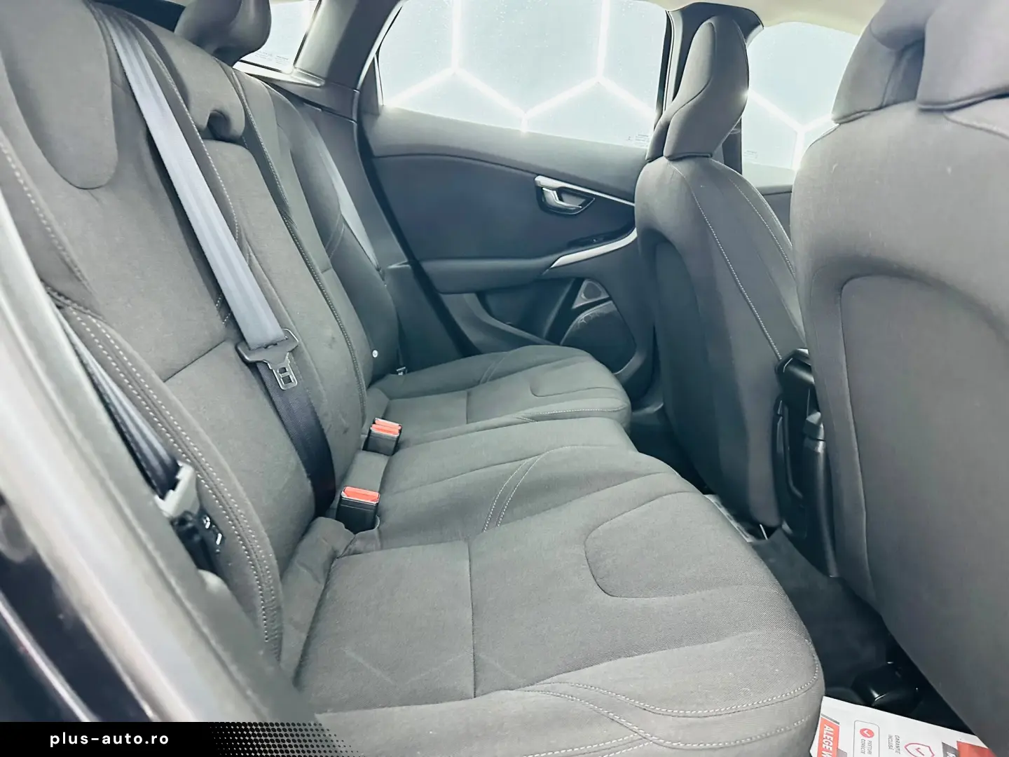 VOLVO V40 2014 1.6D E5 Garantie 12 Luni Rate Avans 0 Doar Cu