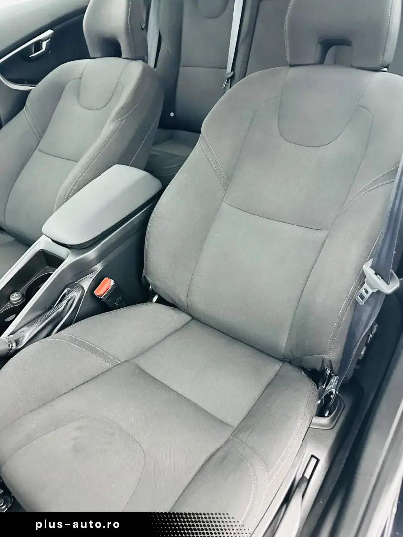 VOLVO V40 2014 1.6D E5 Garantie 12 Luni Rate Avans 0 Doar Cu