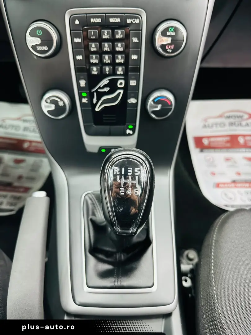 VOLVO V40 2014 1.6D E5 Garantie 12 Luni Rate Avans 0 Doar Cu