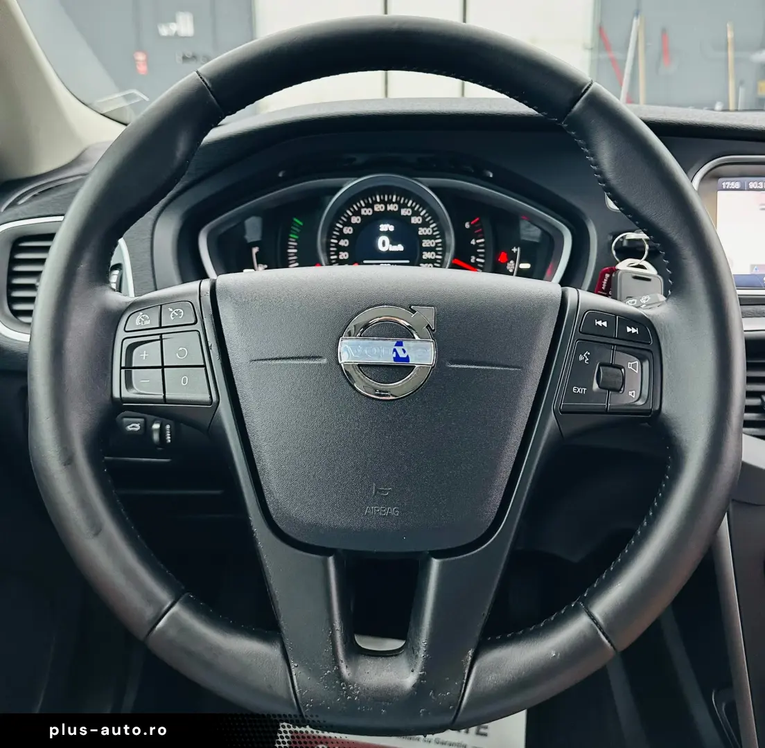 VOLVO V40 2014 1.6D E5 Garantie 12 Luni Rate Avans 0 Doar Cu