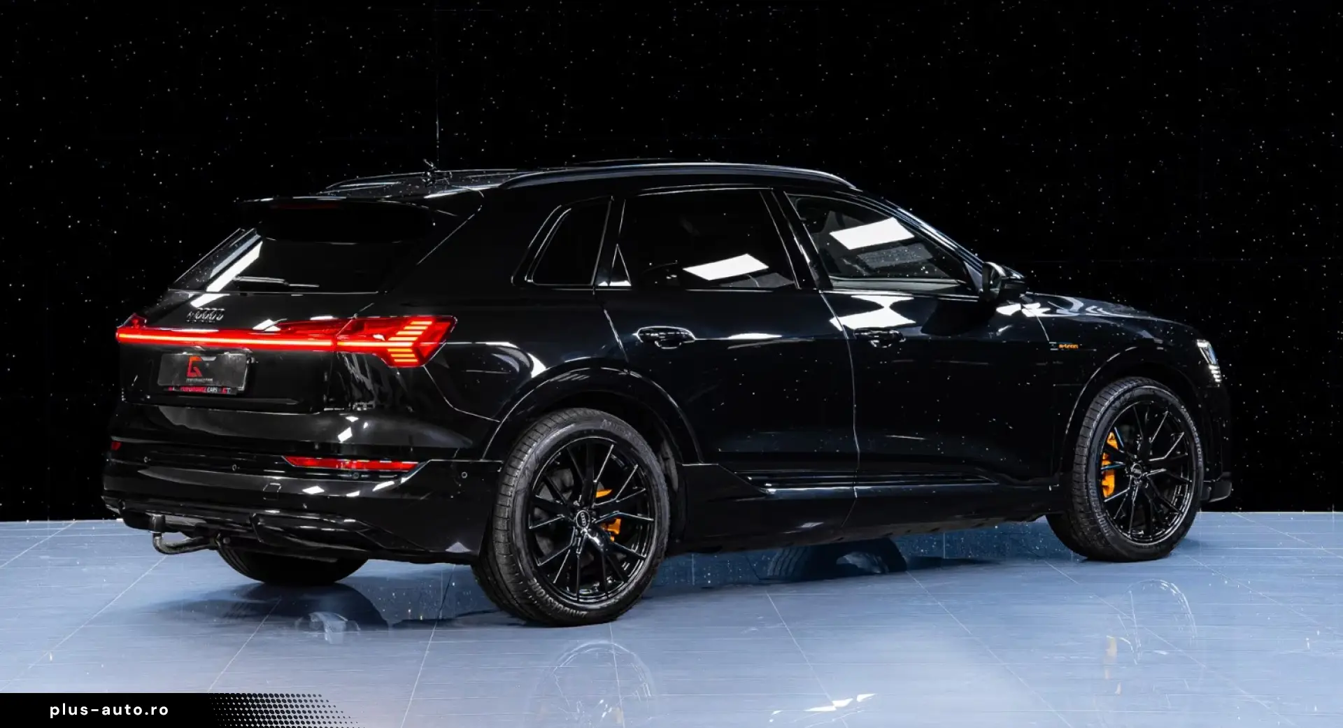 AUDI E-Tron 55 S-Line BlackEdition Pano 21  Matrix