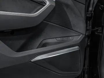 AUDI E-Tron 55 S-Line BlackEdition Pano 21  Matrix