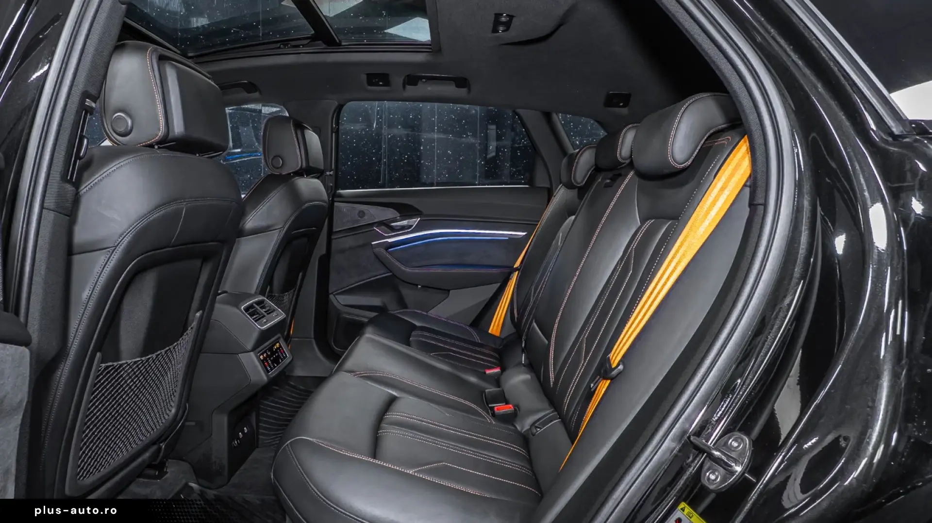 AUDI E-Tron 55 S-Line BlackEdition Pano 21  Matrix