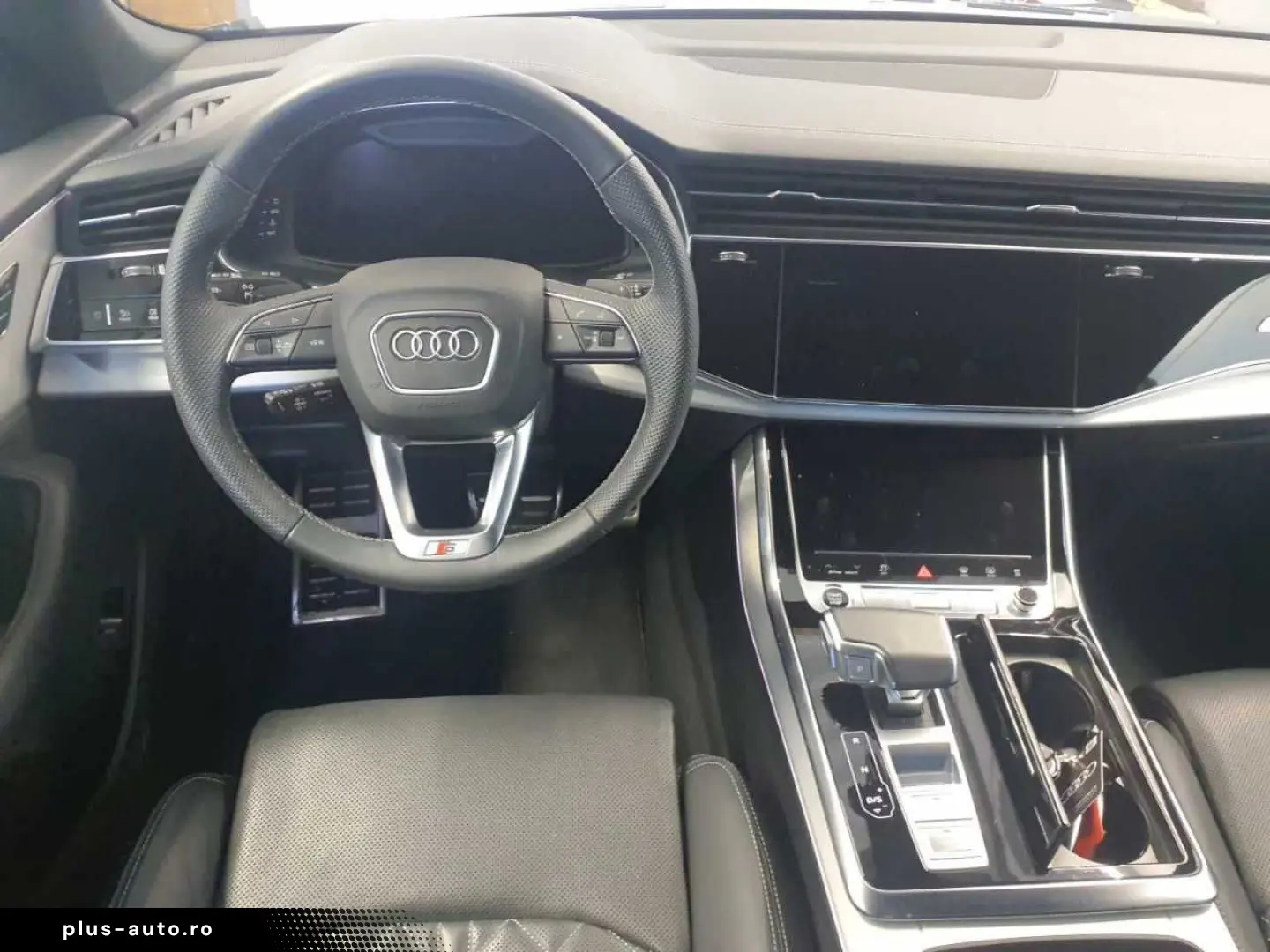 AUDI Q8 S line 55 TFSI AHK Black Pano Sitzlüft Allrad