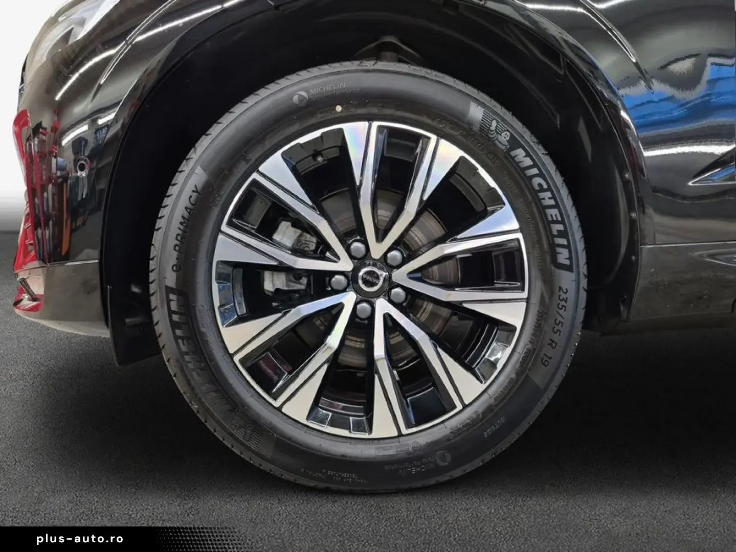 VOLVO XC60 B5 B AWD Plus Dark