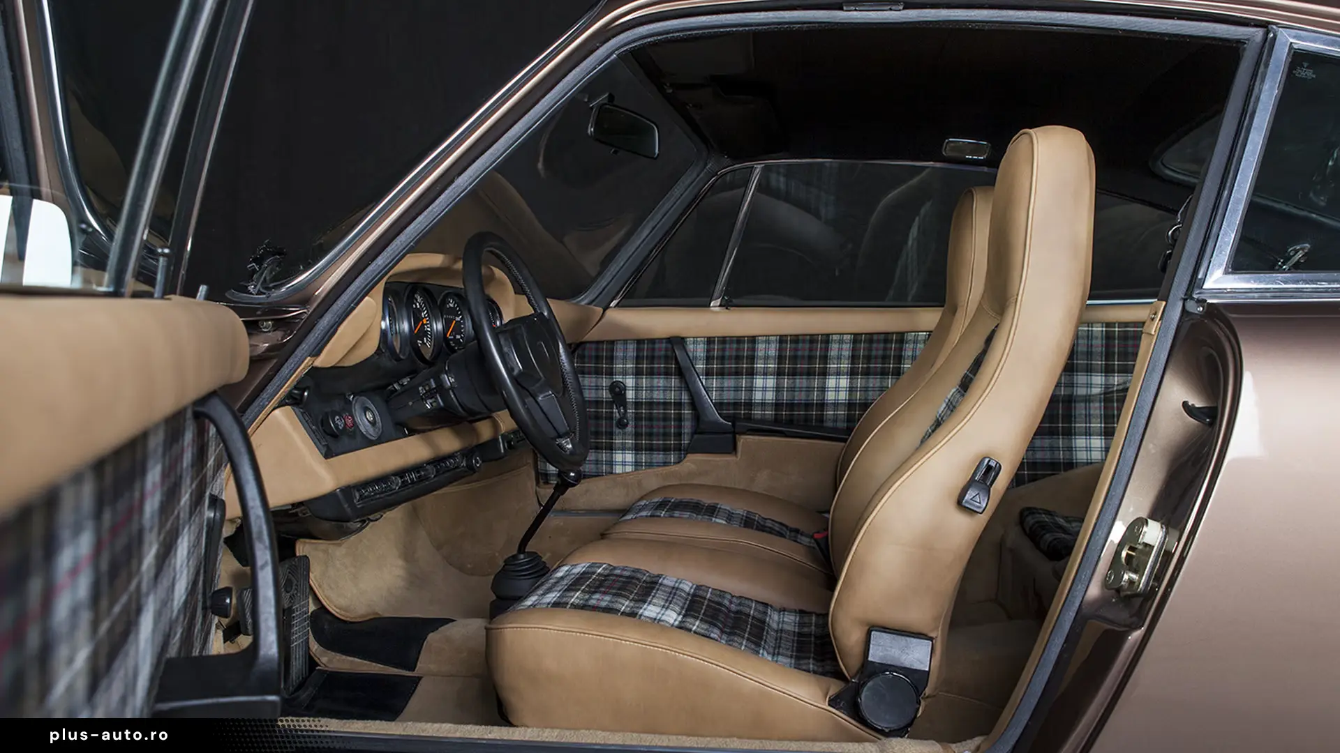 Porsche 911 S 2.7 – 1976