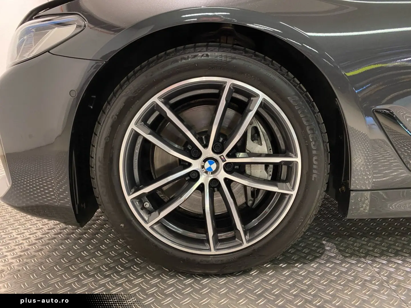 BMW 530d xDrive Limousine M Sport Standheizung