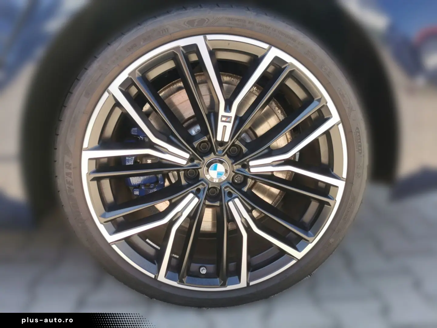 BMW 540d xDrive Limo M SPORT PRO INDIVI TANSANITBLAU