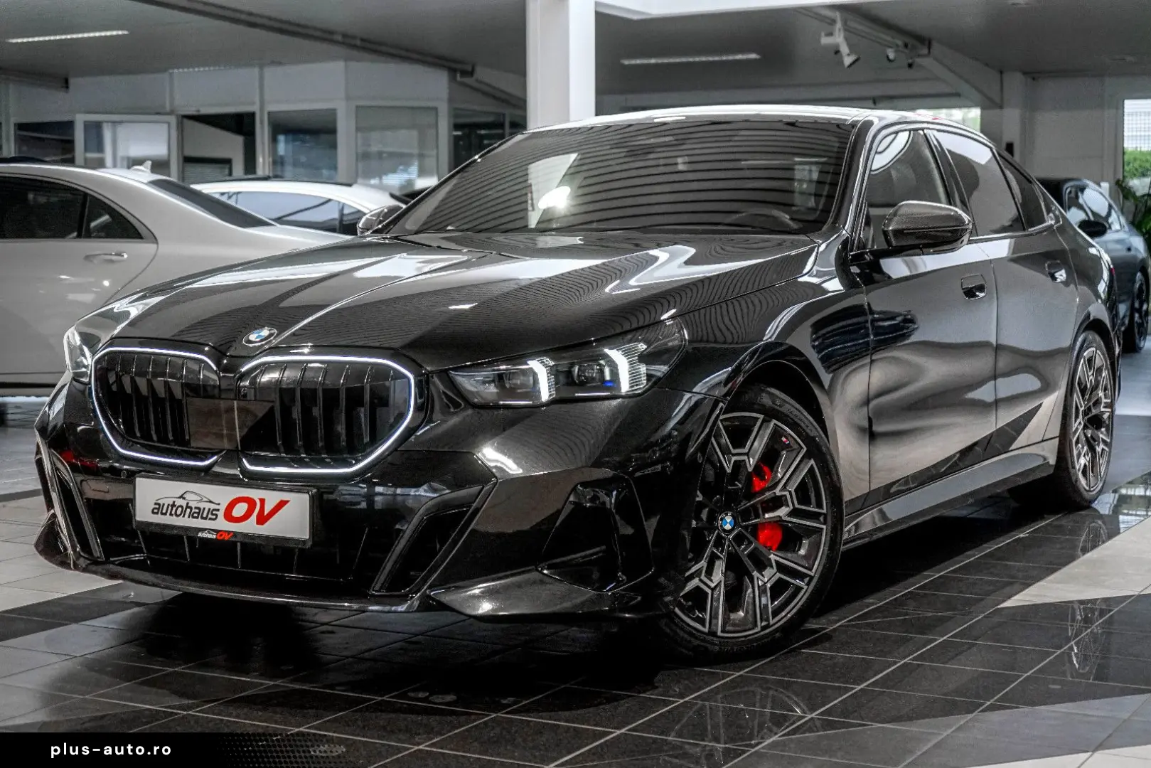 BMW 540xd M Sport Pro Carbon 3xTV B&W HUD Distr Pano