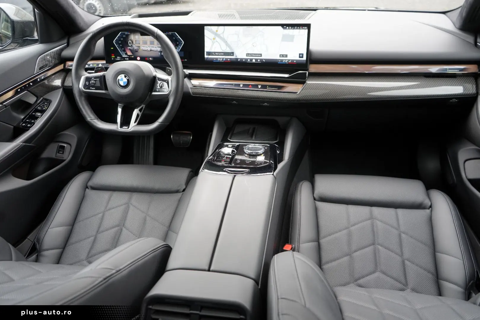 BMW 540xd M Sport Pro Carbon 3xTV B&W HUD Distr Pano