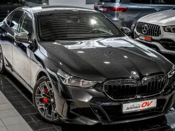 BMW 540xd M Sport Pro Carbon 3xTV B&W HUD Distr Pano
