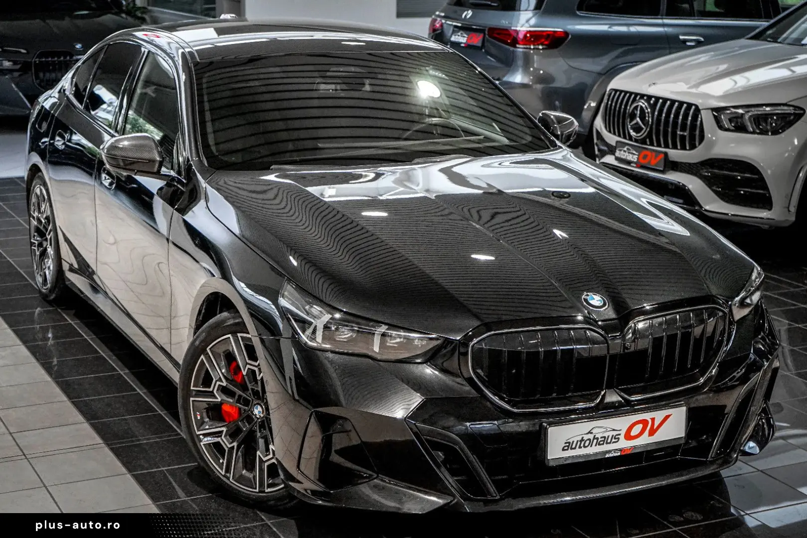 BMW 540xd M Sport Pro Carbon 3xTV B&W HUD Distr Pano