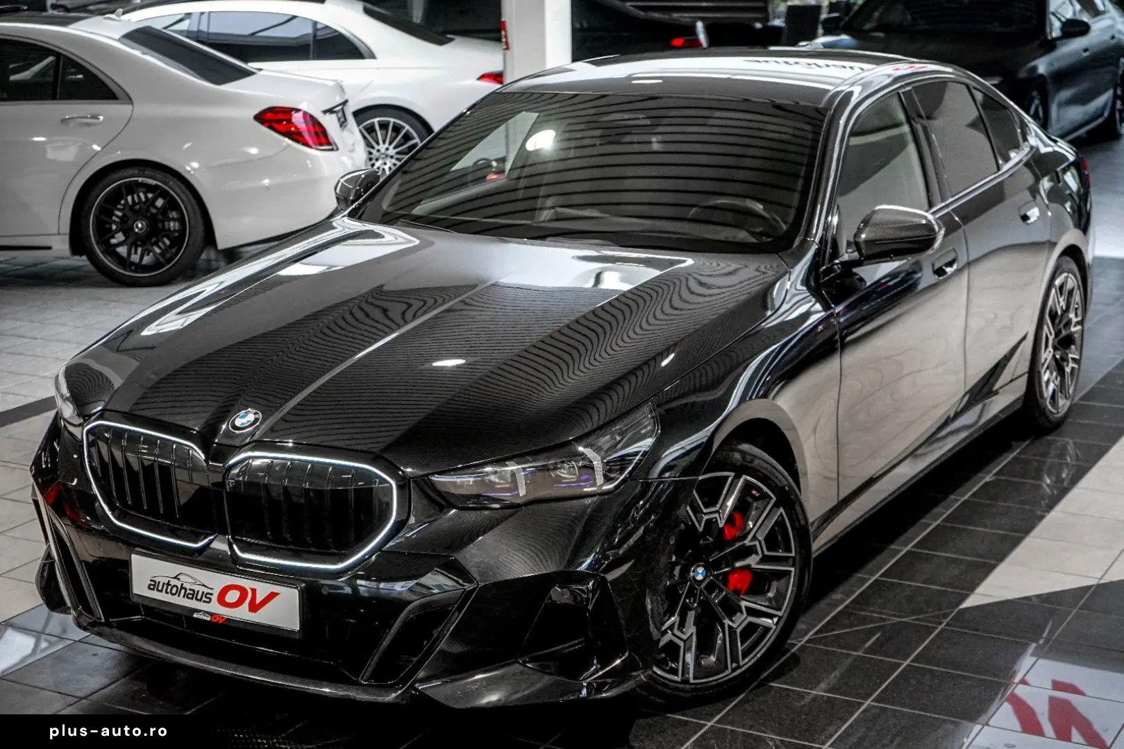 BMW 540xd M Sport Pro Carbon 3xTV B&W HUD Distr Pano