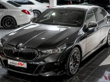 BMW 540xd M Sport Pro Carbon 3xTV B&W HUD Distr Pano