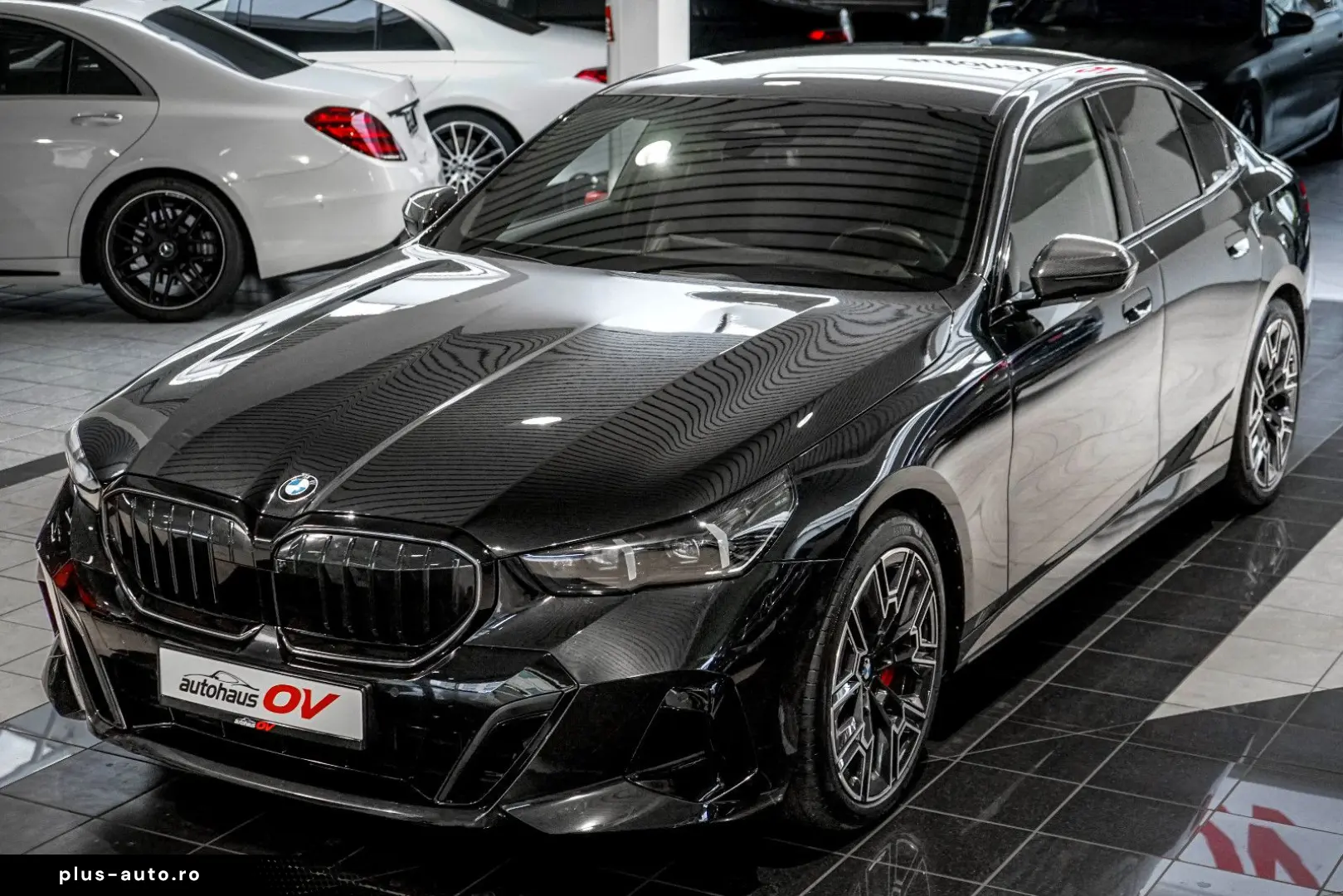 BMW 540xd M Sport Pro Carbon 3xTV B&W HUD Distr Pano