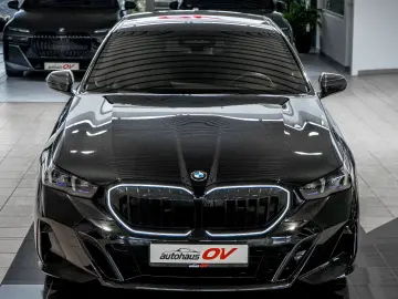 BMW 540xd M Sport Pro Carbon 3xTV B&W HUD Distr Pano