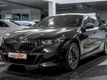 BMW 540xd M Sport Pro Carbon 3xTV B&W HUD Distr Pano