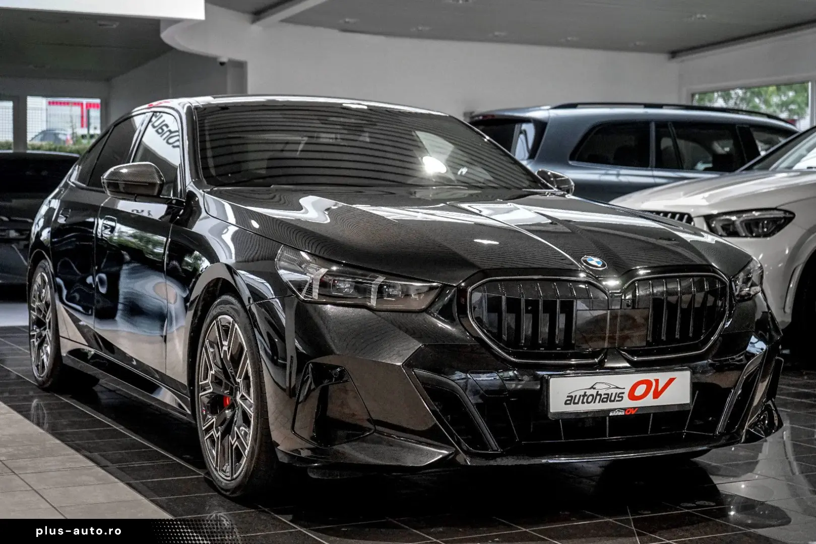 BMW 540xd M Sport Pro Carbon 3xTV B&W HUD Distr Pano