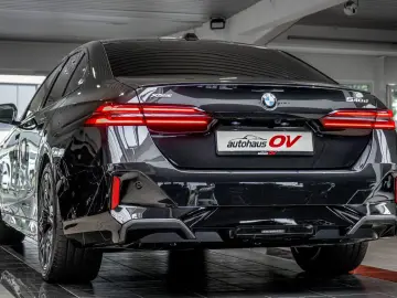 BMW 540xd M Sport Pro Carbon 3xTV B&W HUD Distr Pano