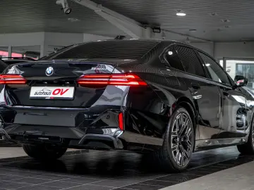 BMW 540xd M Sport Pro Carbon 3xTV B&W HUD Distr Pano