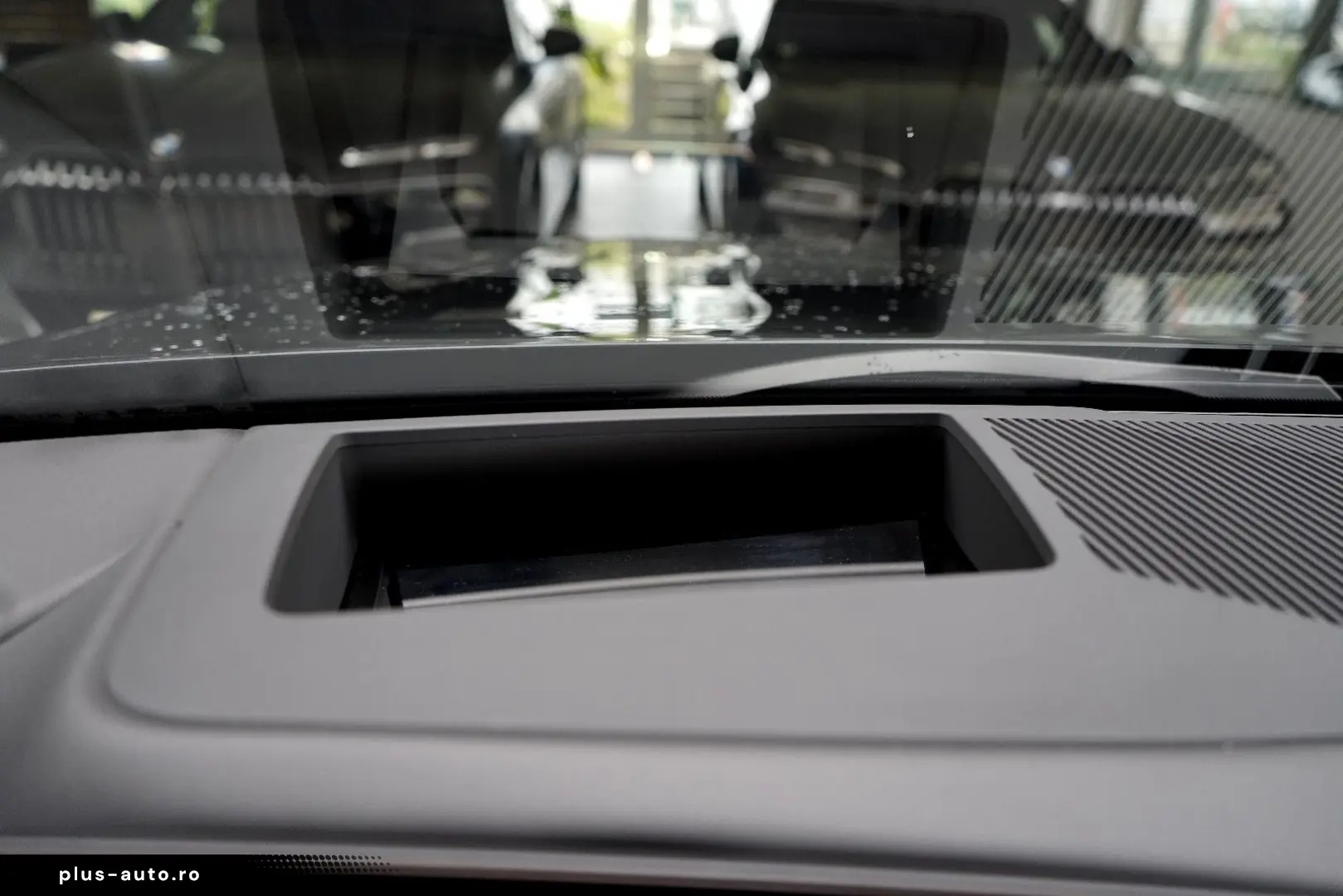 BMW 540xd M Sport Pro Carbon 3xTV B&W HUD Distr Pano