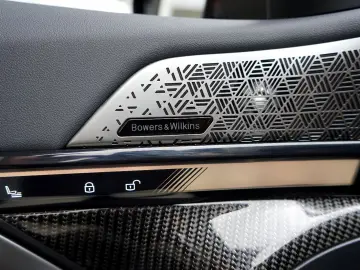 BMW 540xd M Sport Pro Carbon 3xTV B&W HUD Distr Pano