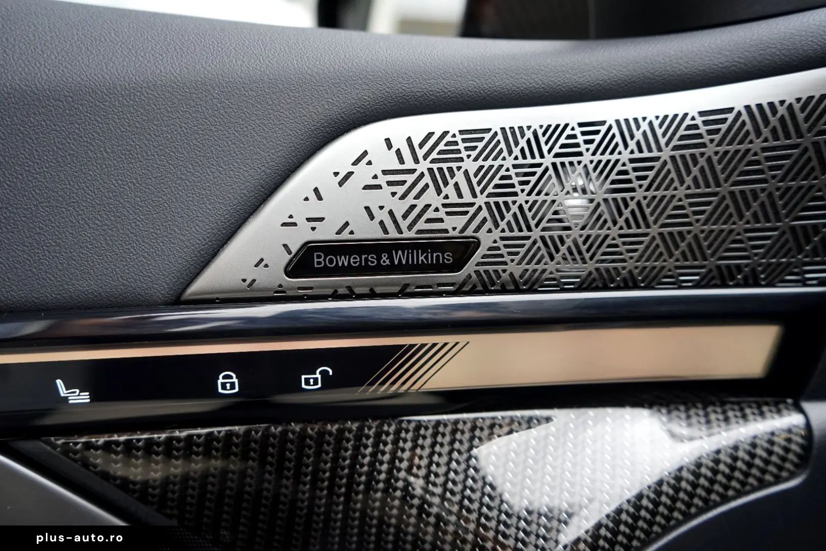 BMW 540xd M Sport Pro Carbon 3xTV B&W HUD Distr Pano