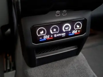 BMW 540xd M Sport Pro Carbon 3xTV B&W HUD Distr Pano