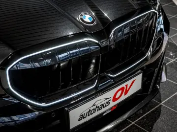 BMW 540xd M Sport Pro Carbon 3xTV B&W HUD Distr Pano