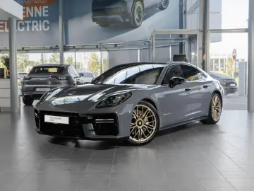 PORSCHE Porsche Panamera GTS 368kW   500hp