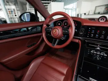 PORSCHE Porsche Panamera GTS 368kW   500hp