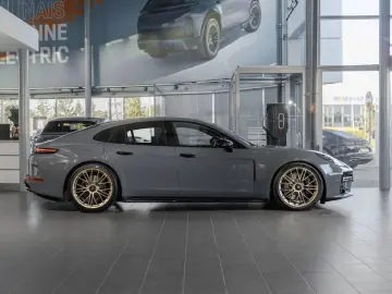 PORSCHE Porsche Panamera GTS 368kW   500hp