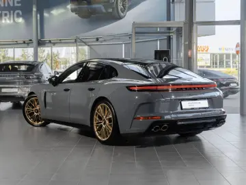 PORSCHE Porsche Panamera GTS 368kW   500hp