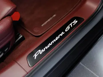 PORSCHE Porsche Panamera GTS 368kW   500hp