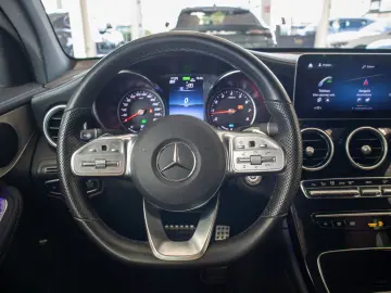 MERCEDES-BENZ GLC 300 4MATIC  COUPE  AMG-LINE  CARPL…