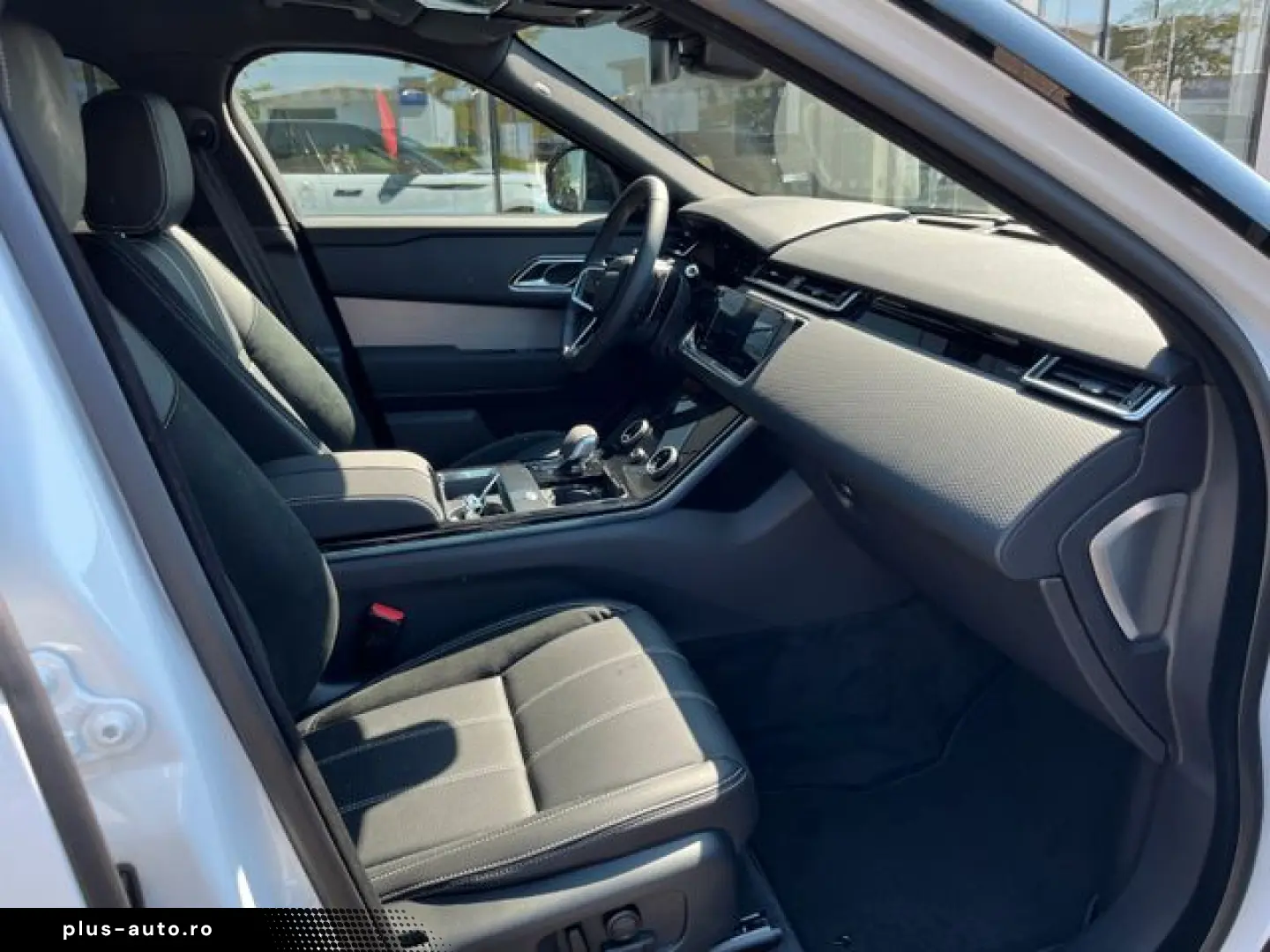 LAND ROVER Range Rover Velar P400e R-Dynamic SE LEDER NAVI