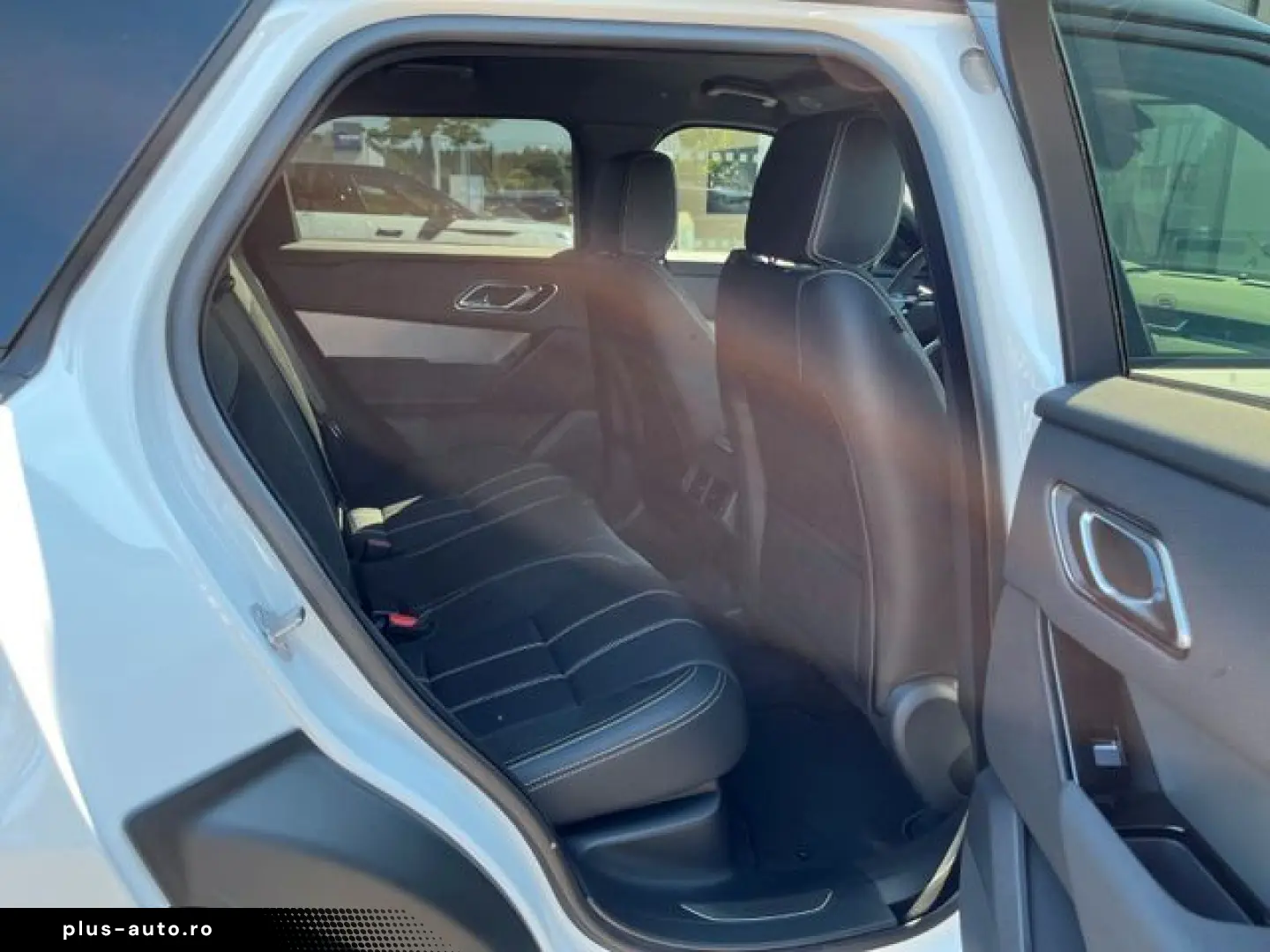 LAND ROVER Range Rover Velar P400e R-Dynamic SE LEDER NAVI
