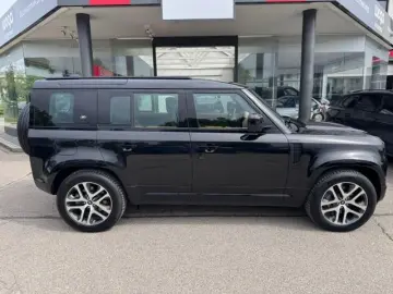 LAND ROVER 110 P400 X-Dynamic HSE Black-Tan Sperrdif…