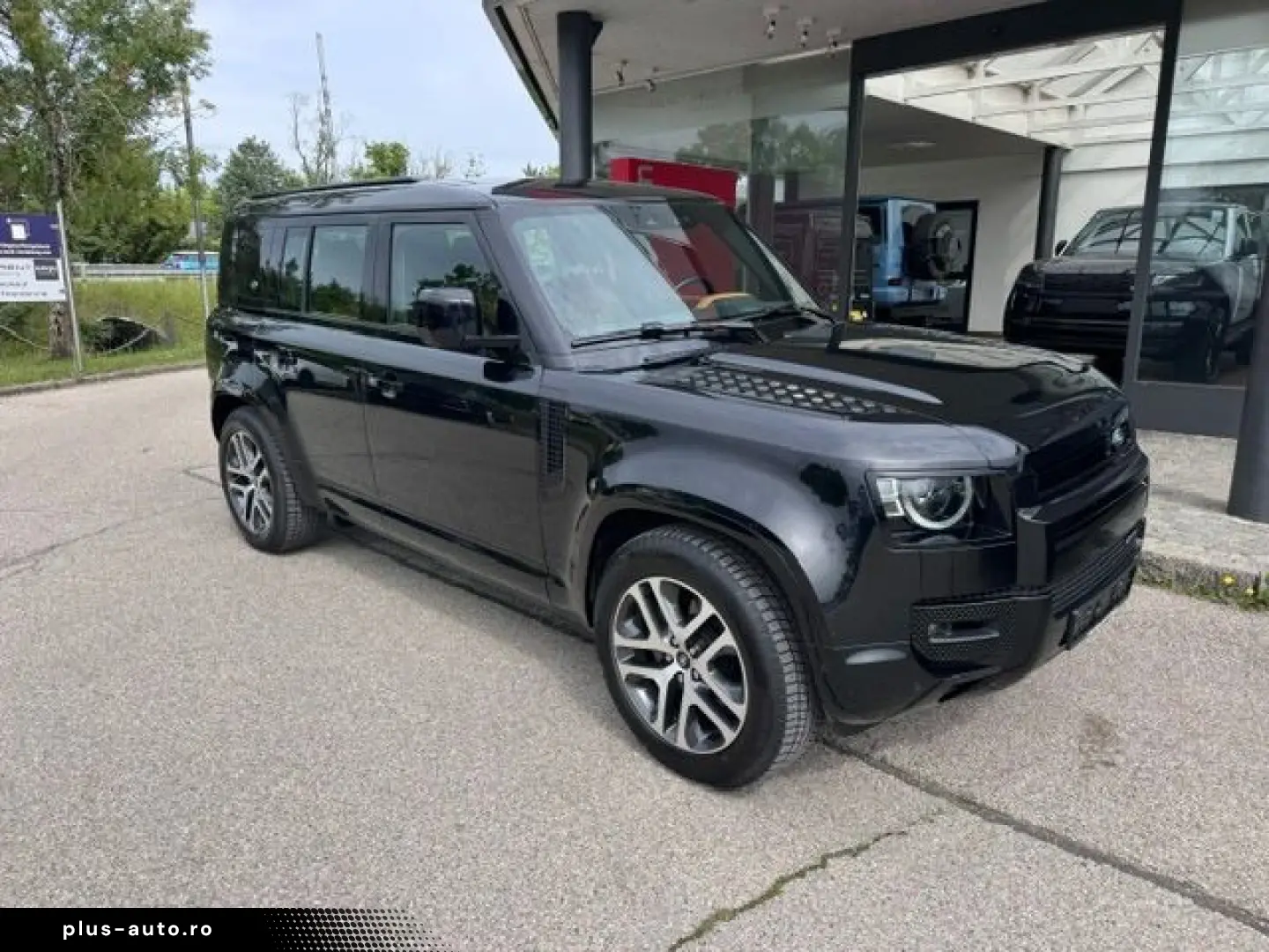 LAND ROVER 110 P400 X-Dynamic HSE Black-Tan Sperrdif&hellip;