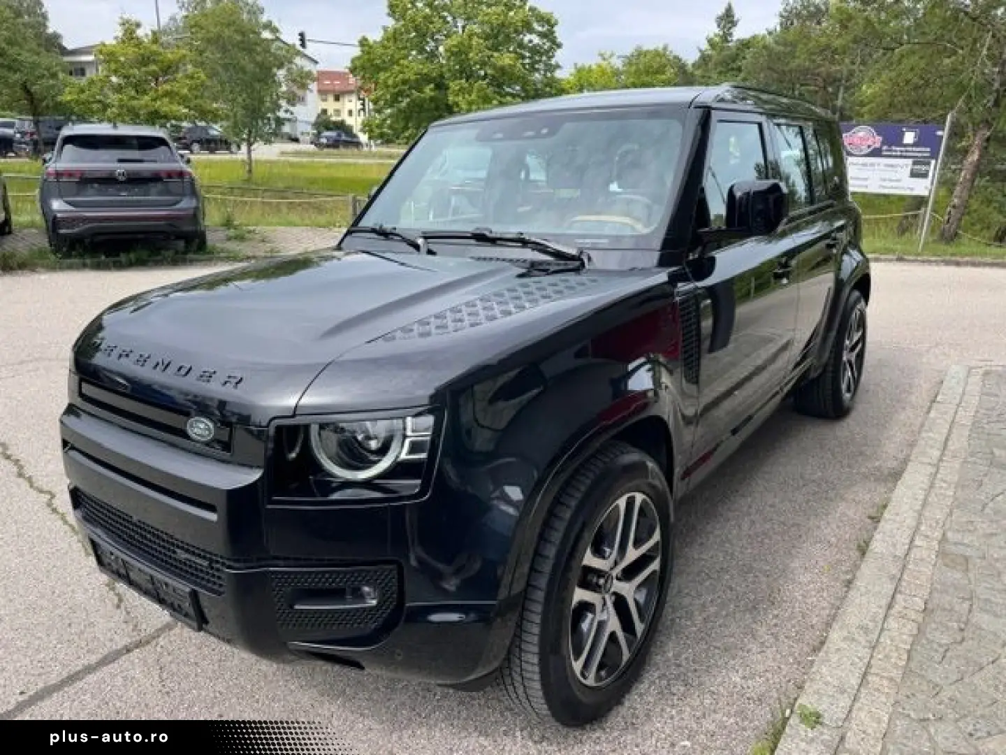 LAND ROVER 110 P400 X-Dynamic HSE Black-Tan Sperrdif&hellip;