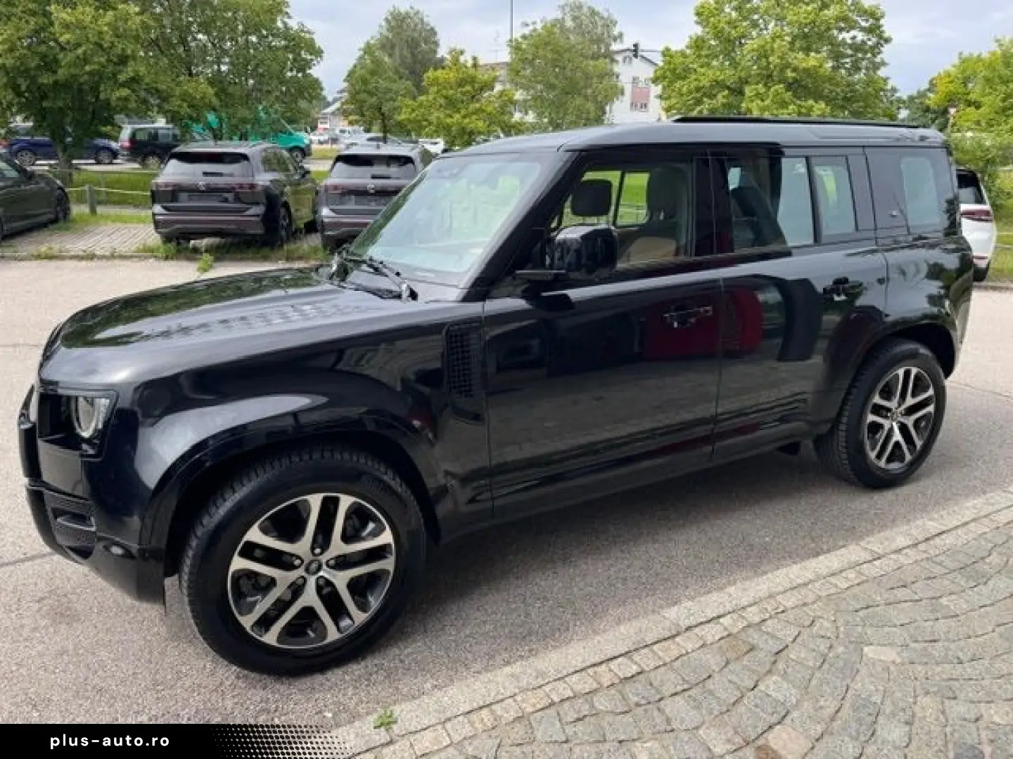 LAND ROVER 110 P400 X-Dynamic HSE Black-Tan Sperrdif&hellip;