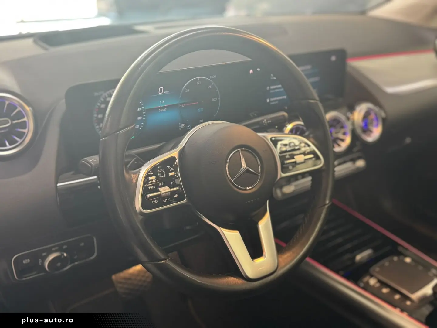 MERCEDES-BENZ EQA 250