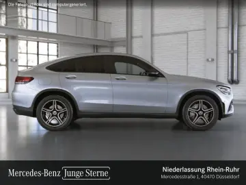 MERCEDES-BENZ GLC 200 4M Cp AMG Night MBUX Navi  Kam LED AHK