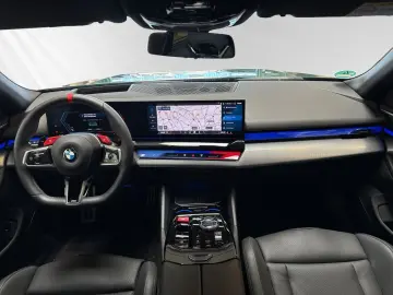 BMW M5 Touring Inkl. € 1.190 Zubehörbonus AHK DAProf