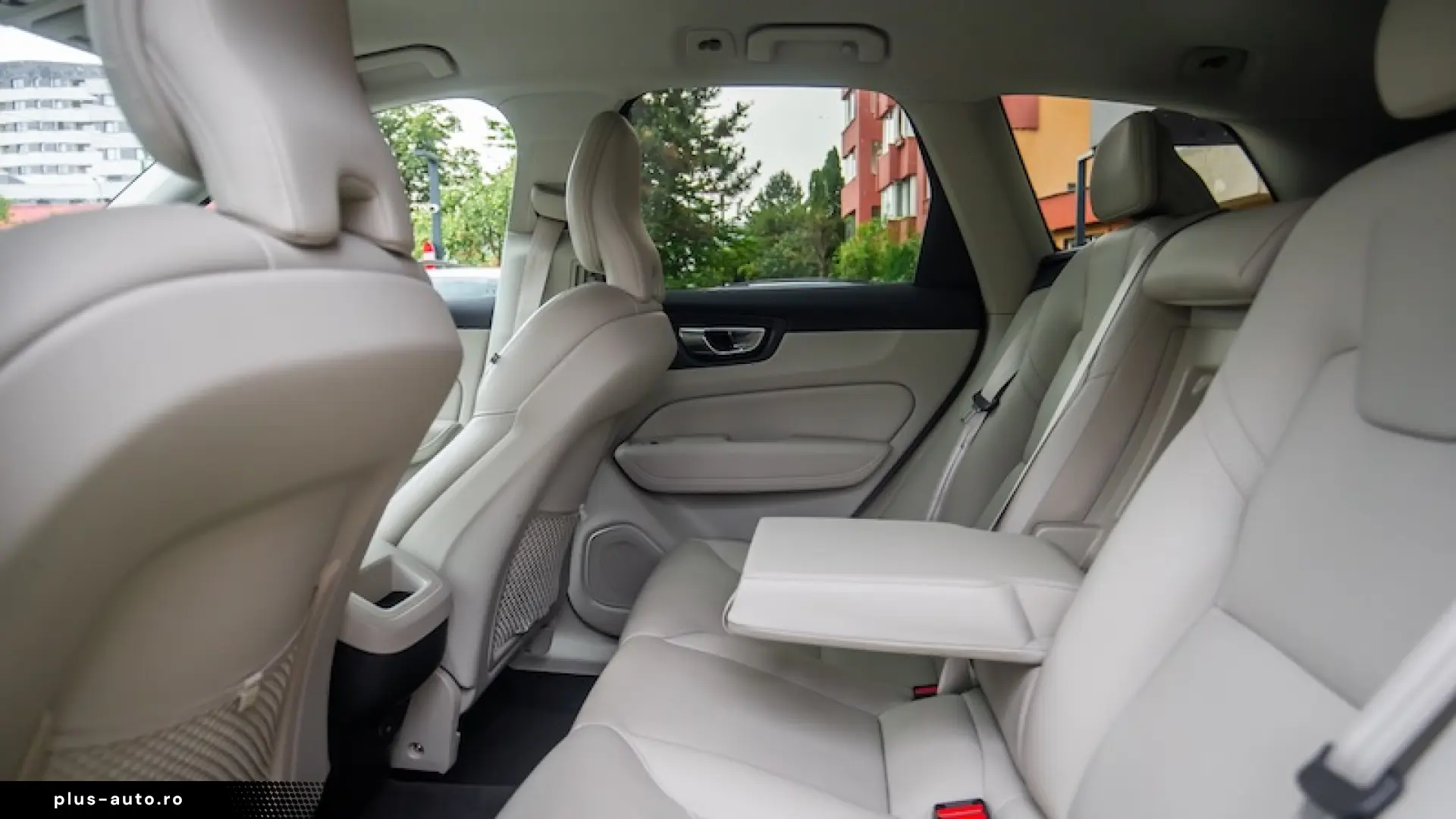 Volvo XC60 B4 - 2023 - Unic Proprietar