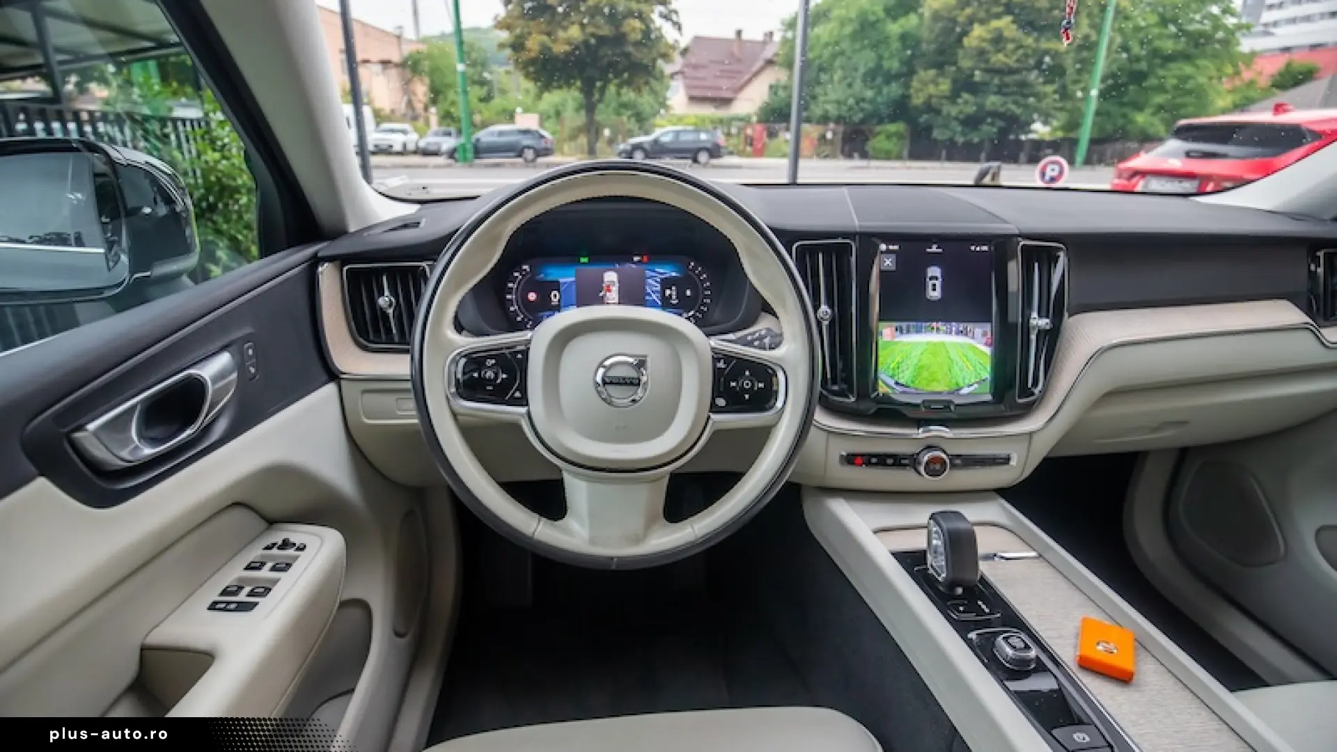 Volvo XC60 B4 - 2023 - Unic Proprietar