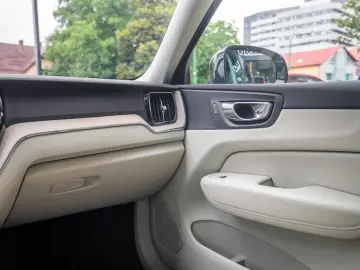 Volvo XC60 B4 - 2023 - Unic Proprietar