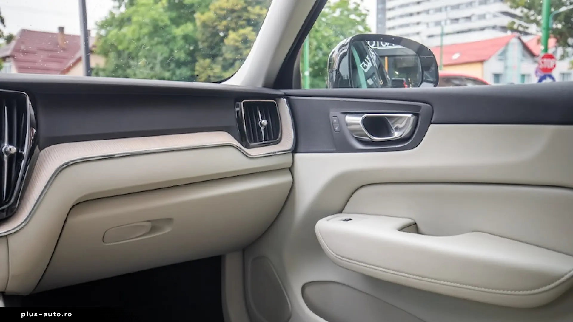 Volvo XC60 B4 - 2023 - Unic Proprietar