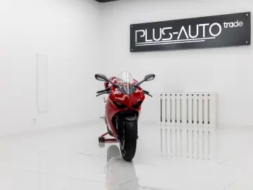 Ducati Panigale V2