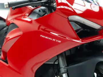 Ducati Panigale V2